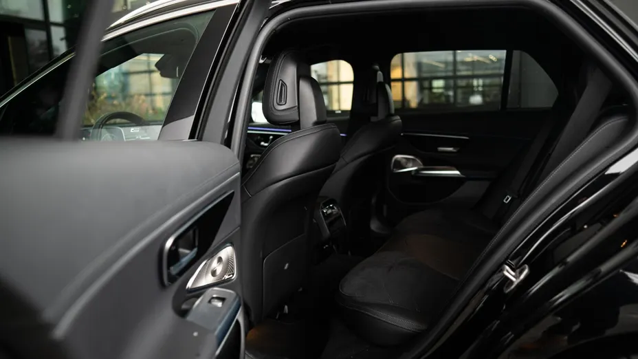 MERCEDES-BENZ E Klasa E 220 d mHEV 4-Matic AMG 9G-Tronic