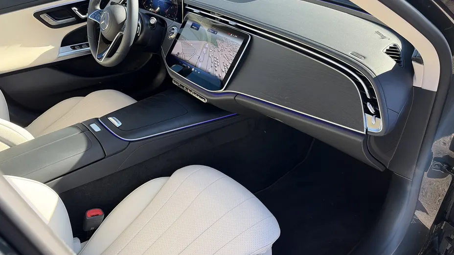 MERCEDES-BENZ E Klasa E 220 d mHEV 4-Matic Avantgarde 9G-Tronic