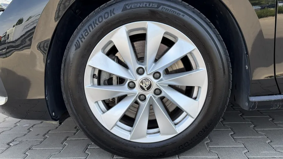 SKODA Superb Superb 2.0 TDI SCR 4x4 Selection DSG