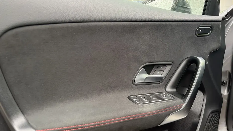 MERCEDES-BENZ A Klasa A 200 AMG Line 7G-DCT