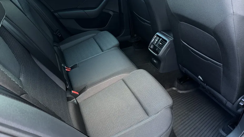 SKODA Octavia Octavia 1.5 TSI mHEV Selection DSG