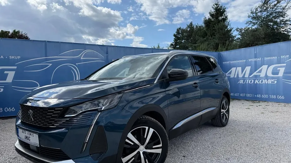 PEUGEOT 5008 -