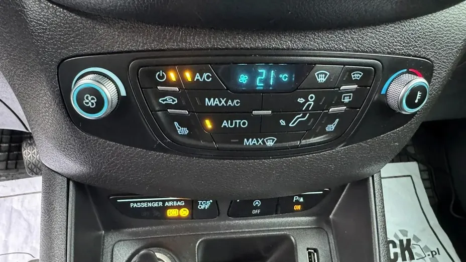 FORD Tourneo Courier Tourneo Courier 1.5 TDCi Ambiente