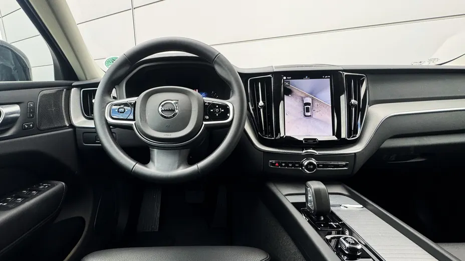 VOLVO XC60 XC60 B5 B AWD Plus Dark aut