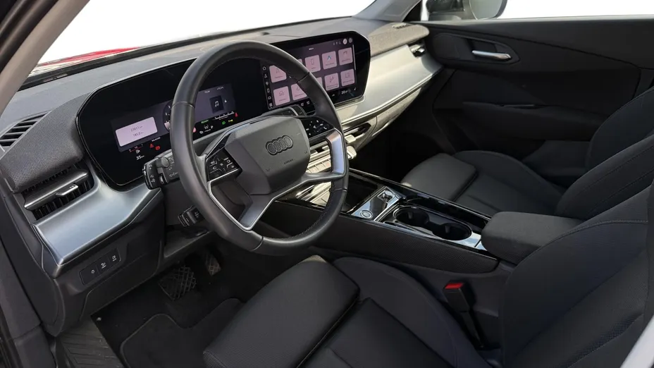 AUDI Q3 Q3 TFSI mHEV 110 kW S tronic