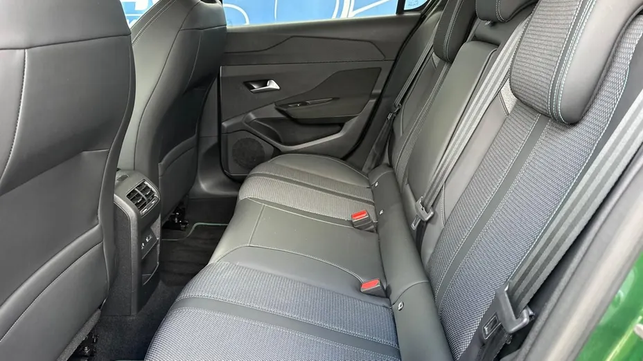 PEUGEOT 308 -