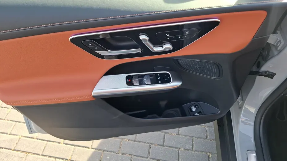 MERCEDES-BENZ GLC GLC 300 e 4-Matic Avantgarde