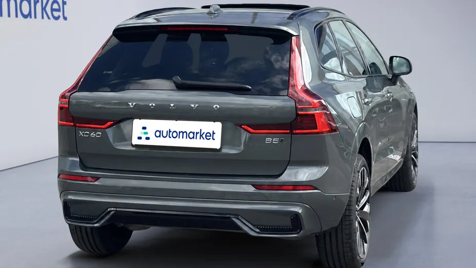 VOLVO XC60 XC60 B5 B AWD Ultra Dark aut