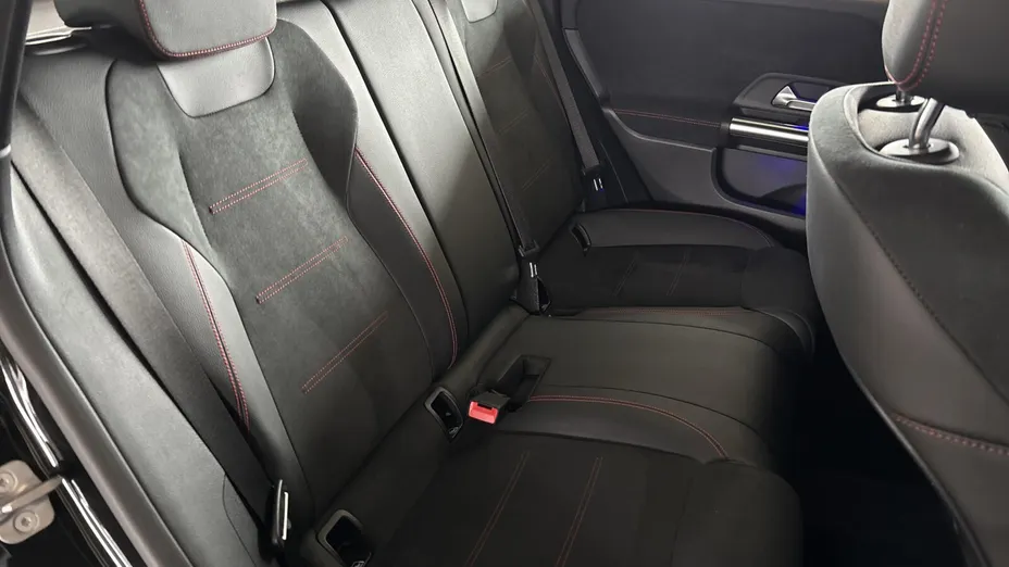 MERCEDES-BENZ B Klasa B 200 d AMG Line 8G-DCT