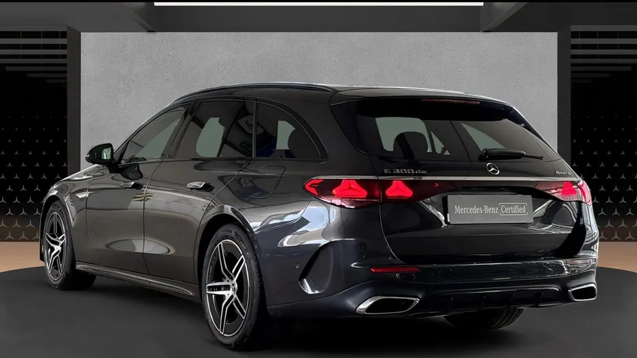 MERCEDES-BENZ E Klasa E 300 de PHEV AMG 9G-Tronic