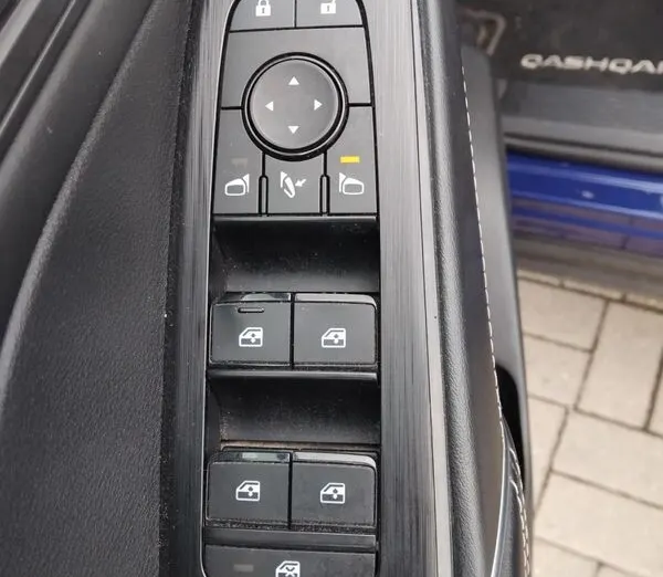 NISSAN Qashqai Qashqai 1.3 DIG-T mHEV N-Connecta Xtronic