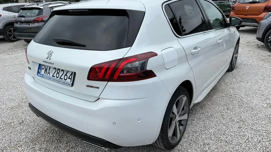 PEUGEOT 308 -