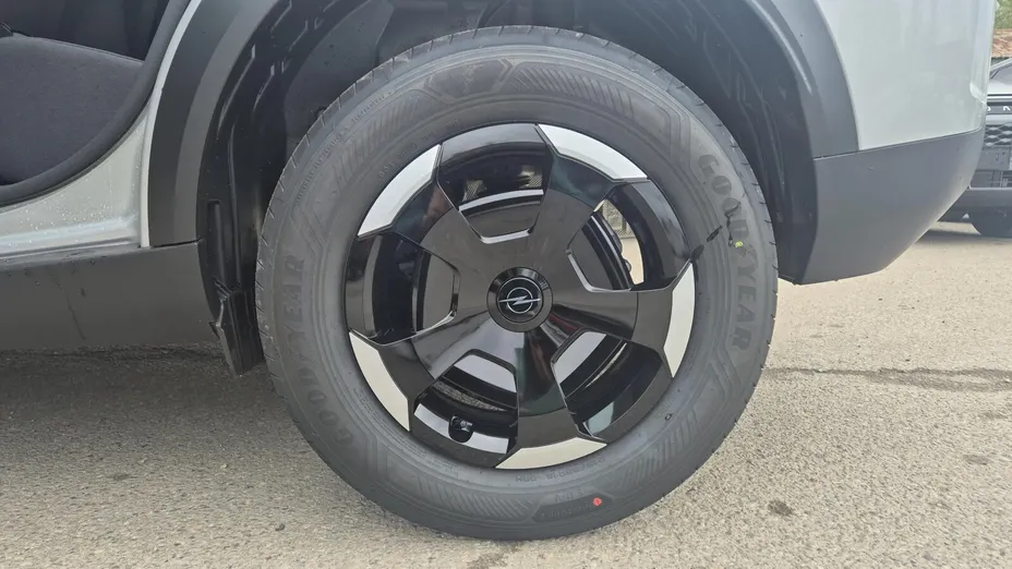 OPEL Frontera Frontera 1.2 T mHEV Edition eDTC6 Nowy