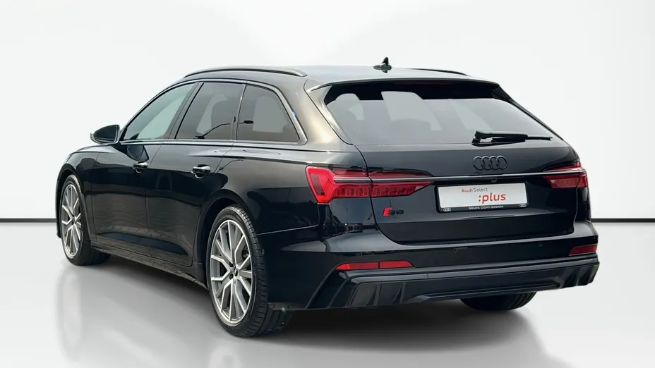 AUDI S6 Avant -