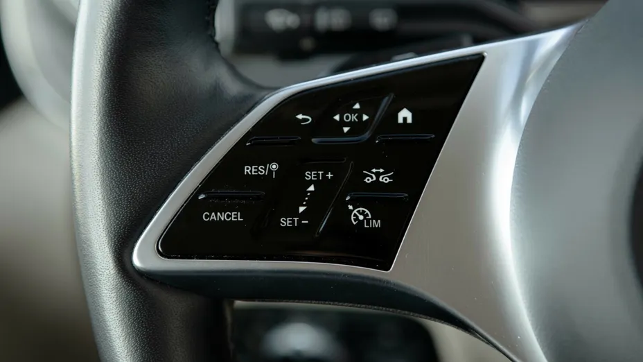 MERCEDES-BENZ V Klasa V 250 d 4-Matic 9G-Tronic Avantgarde (długi)