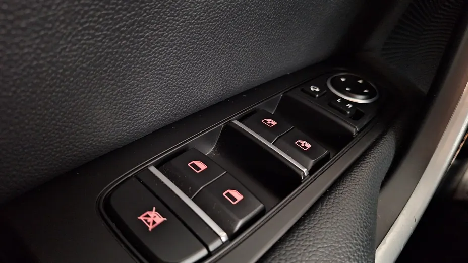 KIA Cee'd Ceed 1.4 T-GDI L Business Line Plus DCT