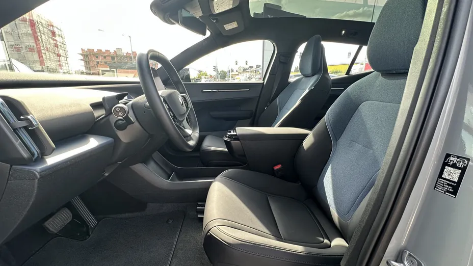 VOLVO EX30 EX30 CC 69kWh Twin Motor Ultra
