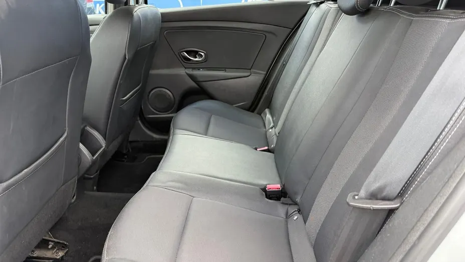 RENAULT Megane -