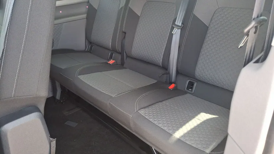 VOLKSWAGEN Caravelle Caravelle 2.0 TDI L2 Life aut Nowy