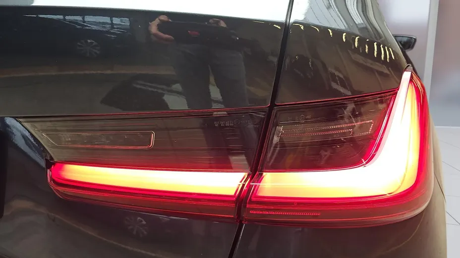 BMW Seria 3 330i xDrive aut