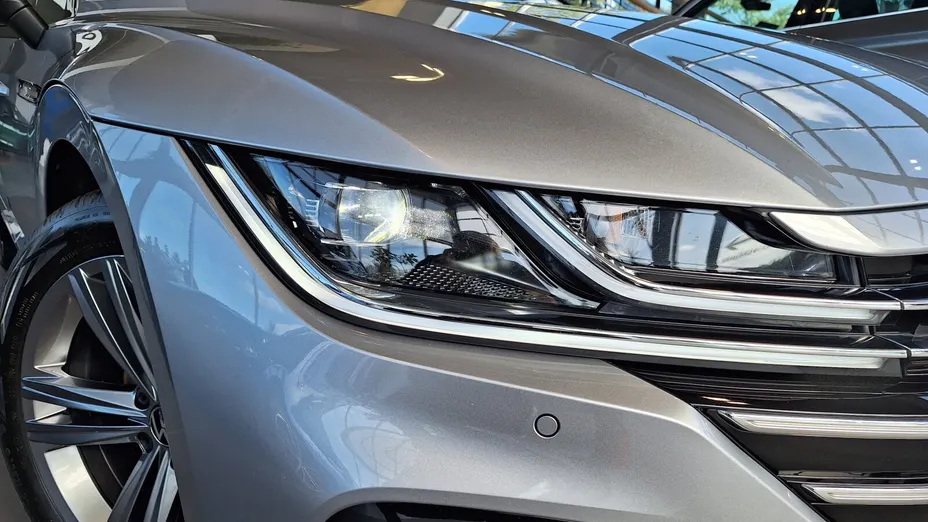 VOLKSWAGEN Arteon Arteon 2.0 TSI R-Line DSG