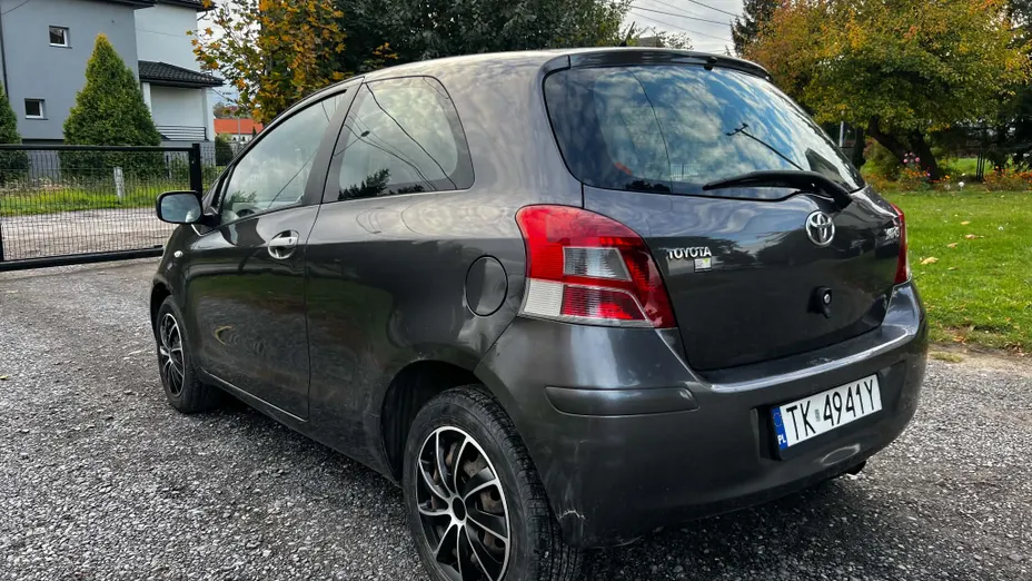 TOYOTA Yaris Yaris 1.33 Terra