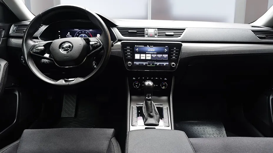 SKODA Superb Superb 2.0 TDI SCR Style DSG