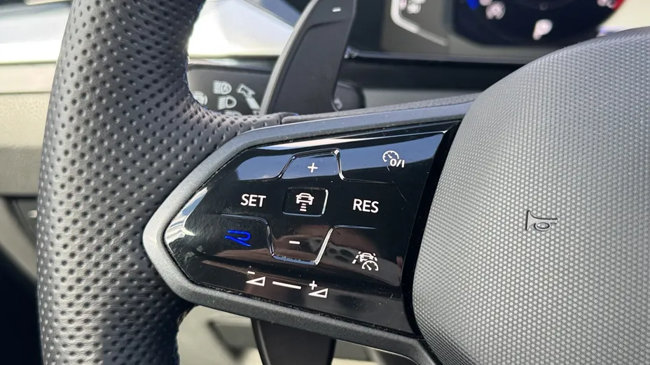 VOLKSWAGEN Arteon Arteon 2.0 TSI 4Motion R DSG