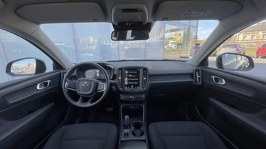 VOLVO XC40 XC40 T3 Momentum Core aut