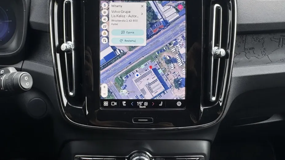 VOLVO XC40 XC40 73kWh Recharge Plus aut