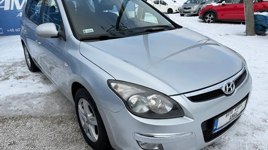 HYUNDAI i30 -