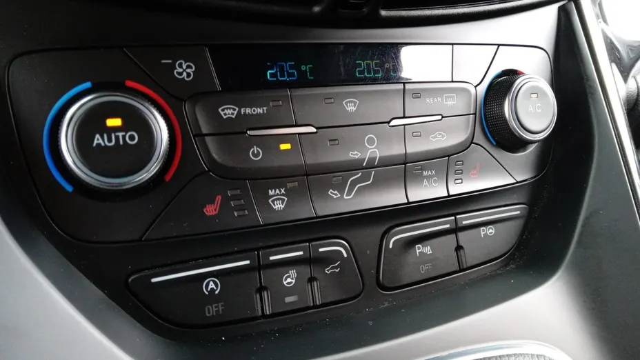 FORD Kuga Kuga 1.5 EcoBoost FWD ST-Line ASS