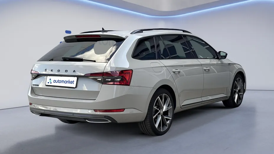 SKODA Superb Superb 2.0 TDI SCR Sportline DSG