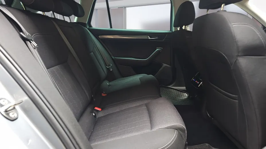 SKODA Superb Superb 2.0 TDI SCR Style DSG