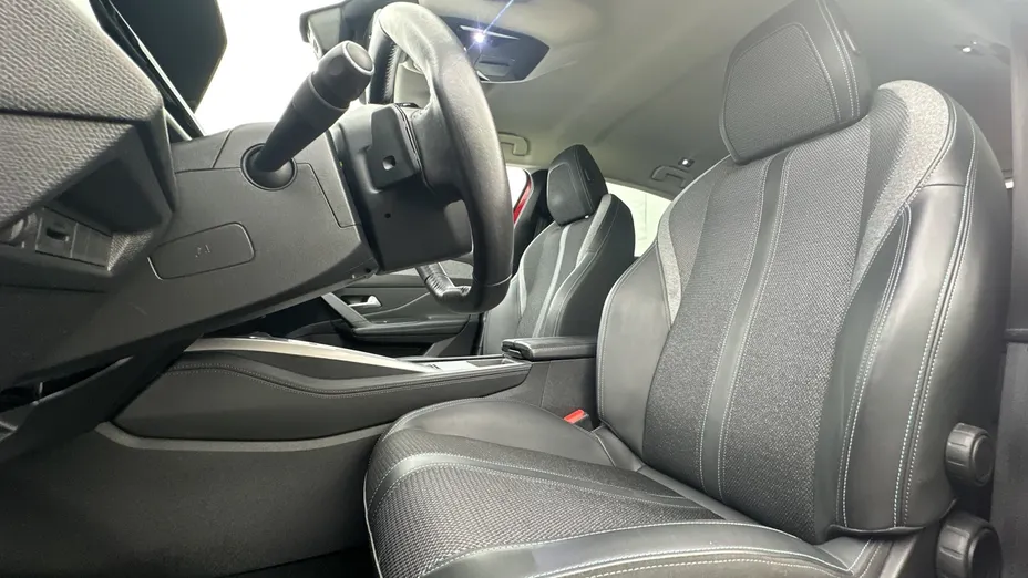 PEUGEOT 308 -