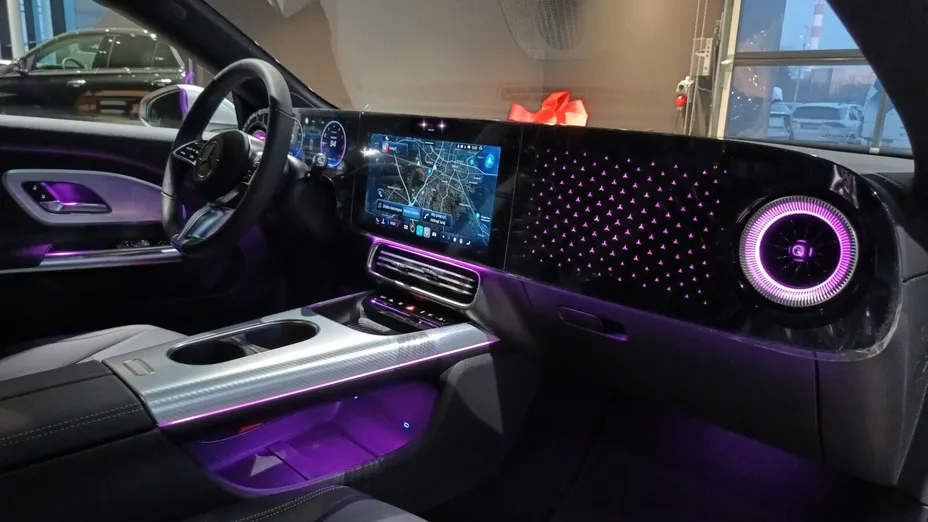 MERCEDES-BENZ CLA -