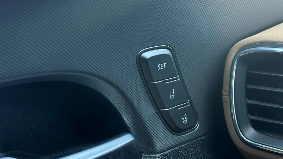 HYUNDAI Santa Fe Santa Fe 1.6 T-GDI PHEV Platinum 4WD aut