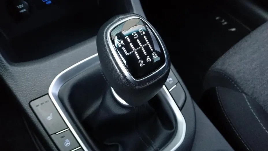 HYUNDAI i30 i30 1.5 T-GDI 48V Smart