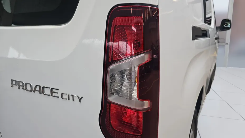 TOYOTA Proace City Proace City 1.5 D-4D Long 2,3t Active (bryg.)