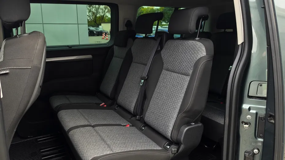 PEUGEOT Traveller Traveller 2.0 BlueHDi Long Business EAT8
