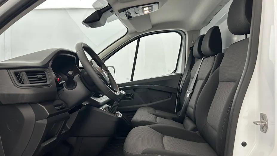RENAULT Trafic -