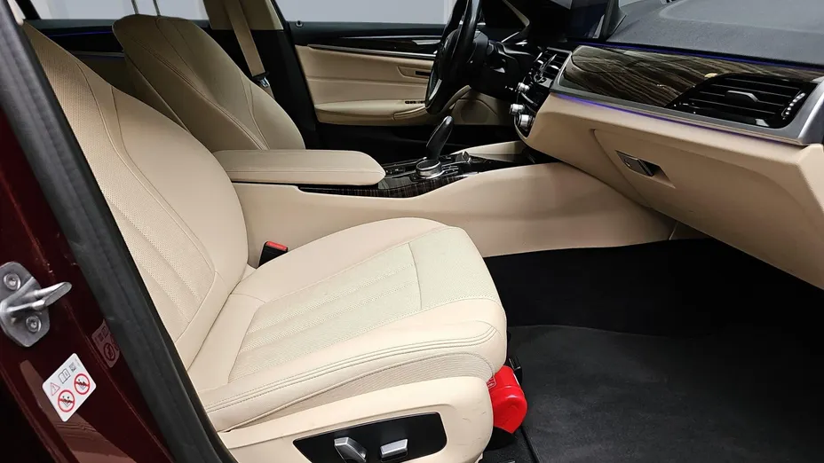 BMW Seria 5 518d mHEV aut