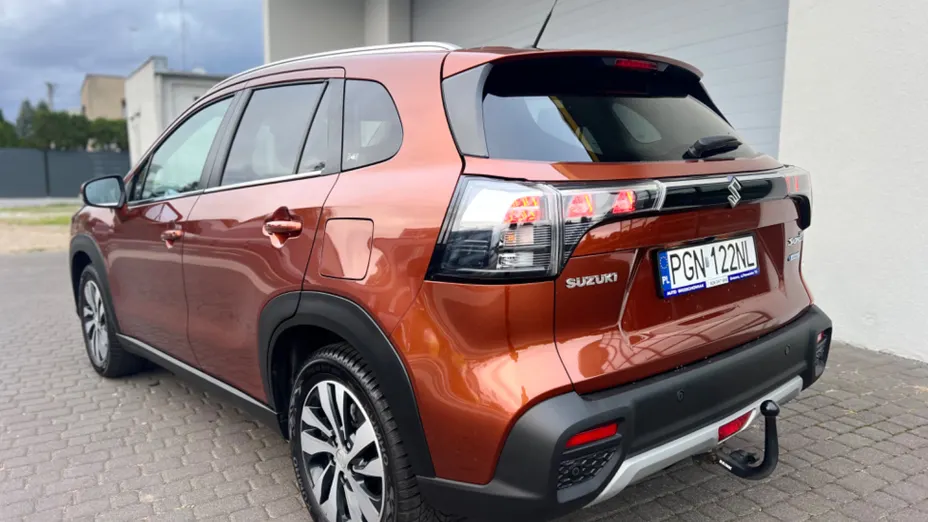 SUZUKI SX4 -