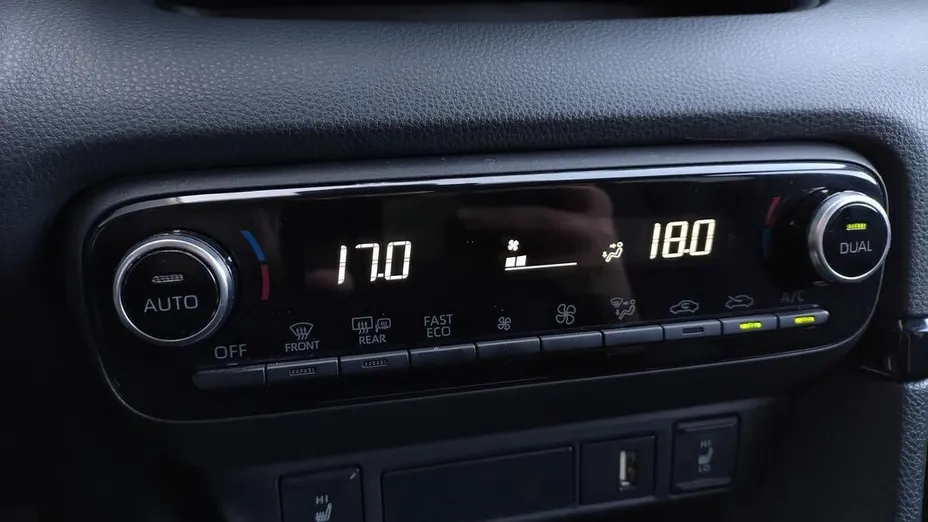 MAZDA 2 2 1.5 Hybrid Agile CVT