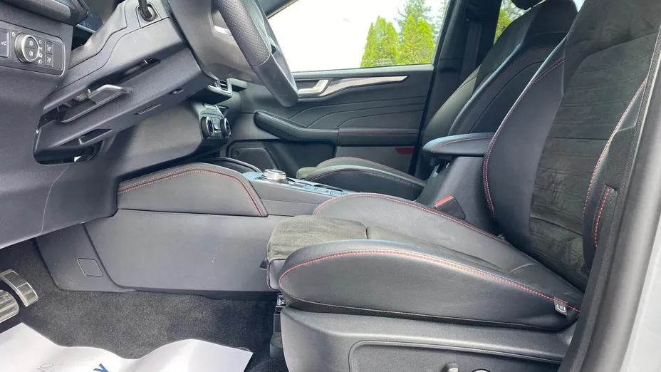 FORD Kuga Kuga 2.5 FHEV FWD Graphite Tech Edition e-CVT