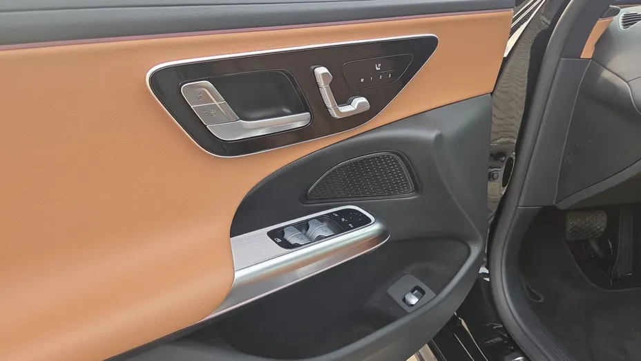 MERCEDES-BENZ E Klasa E 220 d mHEV 4-Matic Avantgarde 9G-Tronic