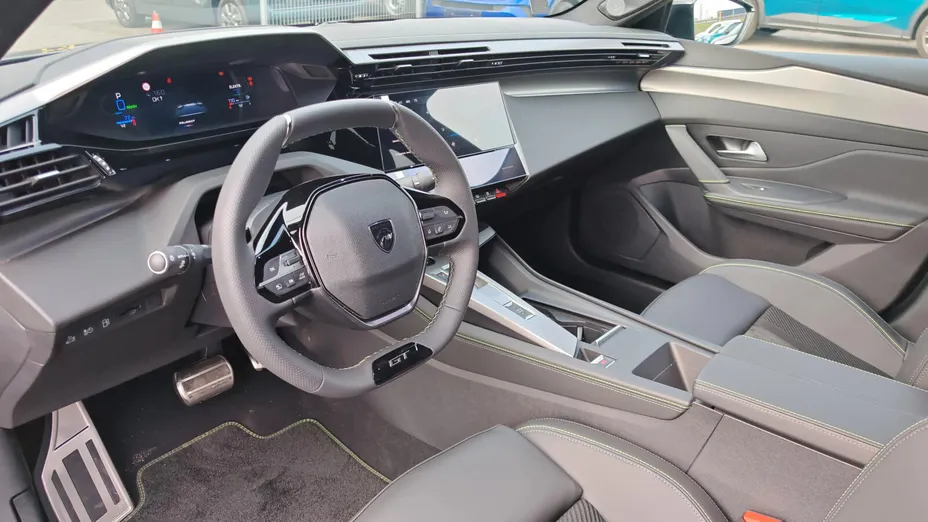 PEUGEOT 408 408 1.6 Plug-In Hybrid 225 GT Exclusive e-DCS7 Nowy