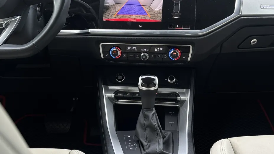 AUDI Q3 Sportback -