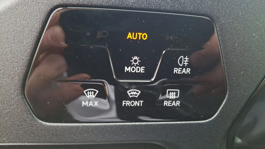 VOLKSWAGEN Caddy osobowy Caddy 2.0 TDI Dark Label DSG Nowy