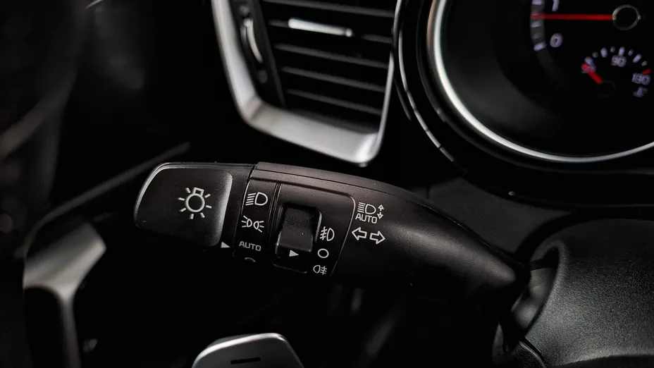 KIA Cee'd Ceed 1.4 T-GDI L Business Line Plus DCT